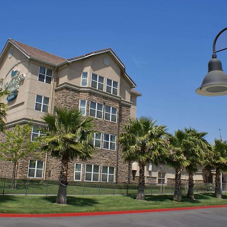 Homewood Suites By Hilton Ontario רנצ'ו קוקמונגה מראה חיצוני תמונה