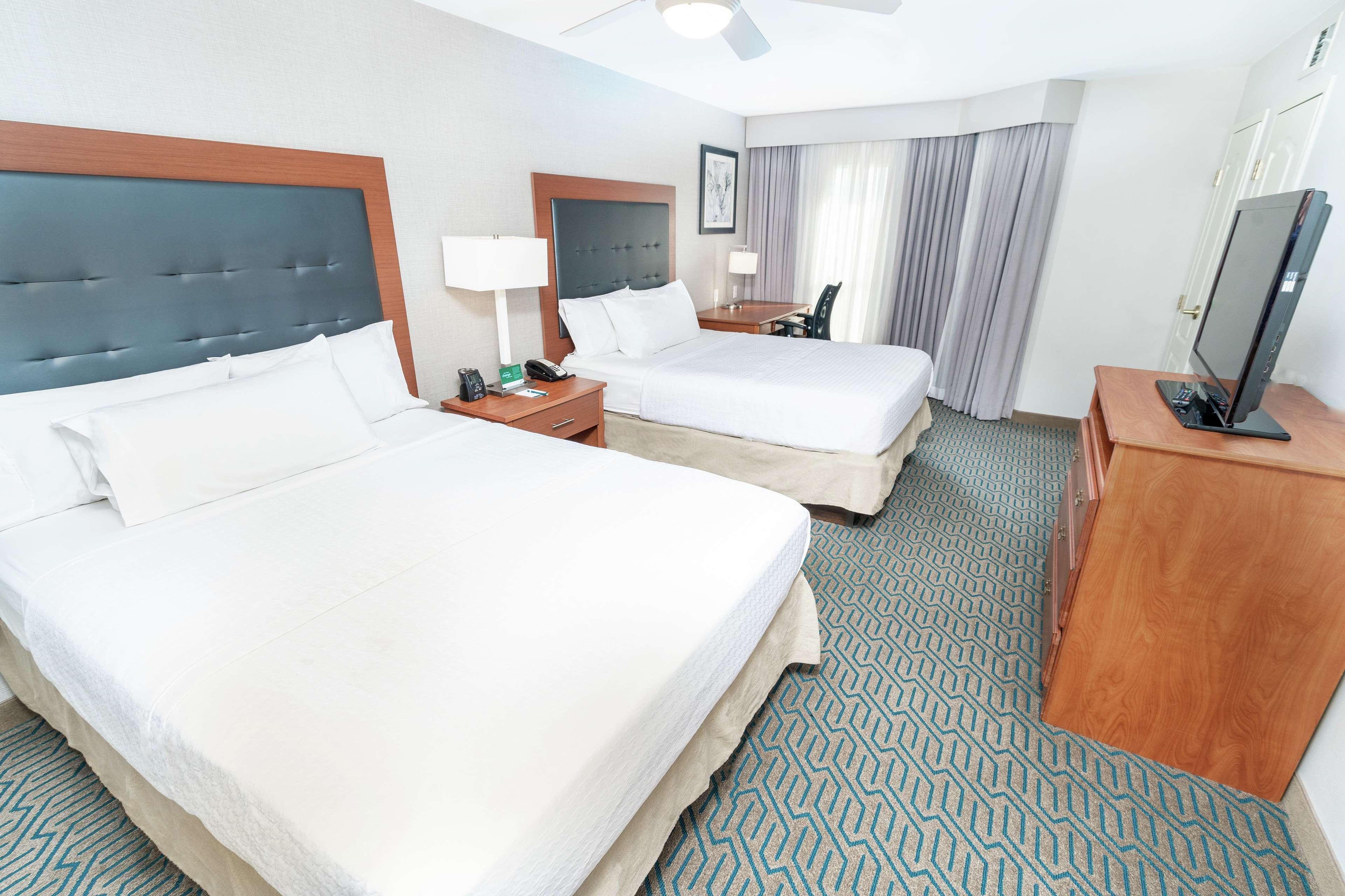 Homewood Suites By Hilton Ontario רנצ'ו קוקמונגה מראה חיצוני תמונה