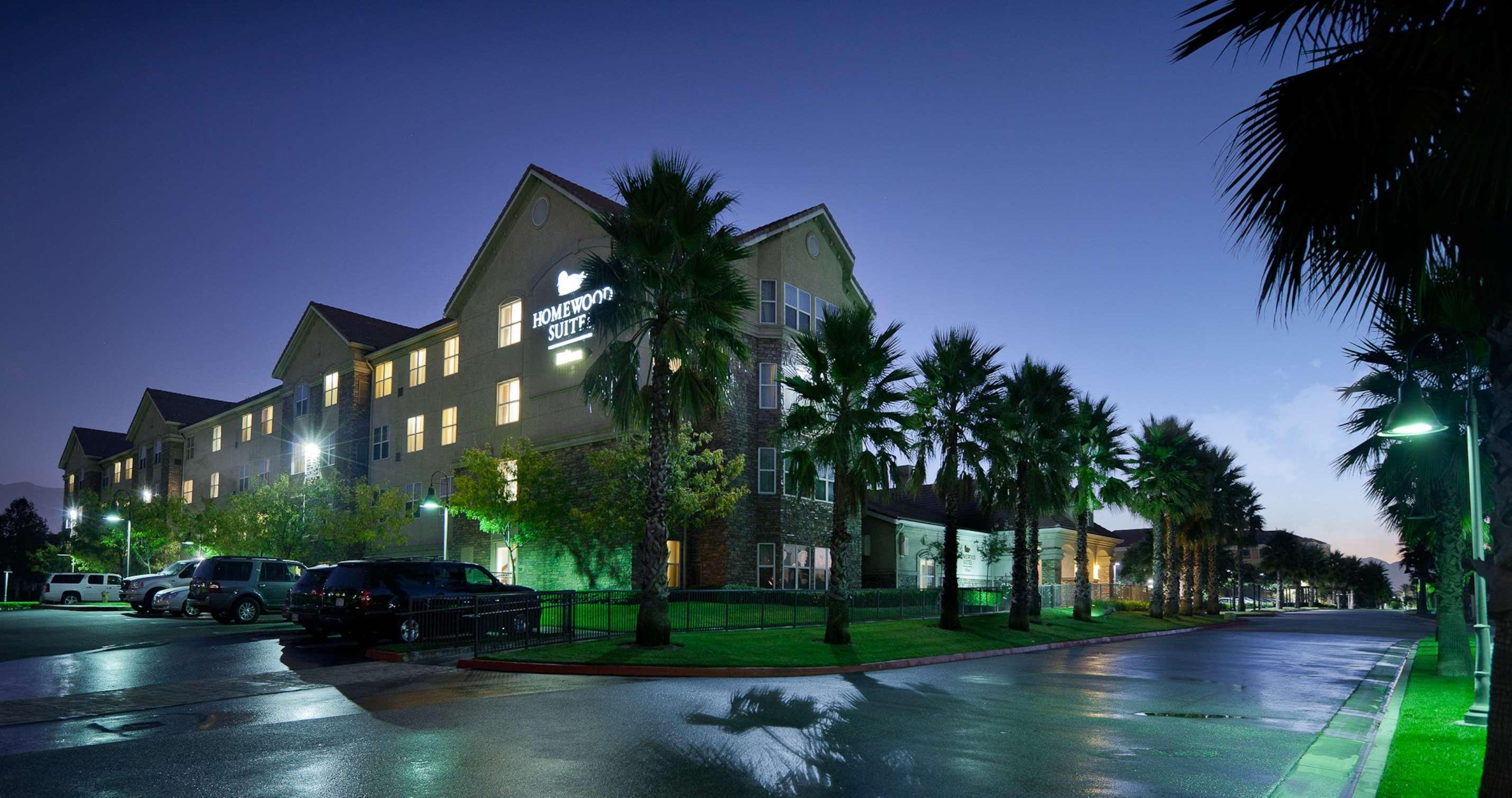 Homewood Suites By Hilton Ontario רנצ'ו קוקמונגה מראה חיצוני תמונה