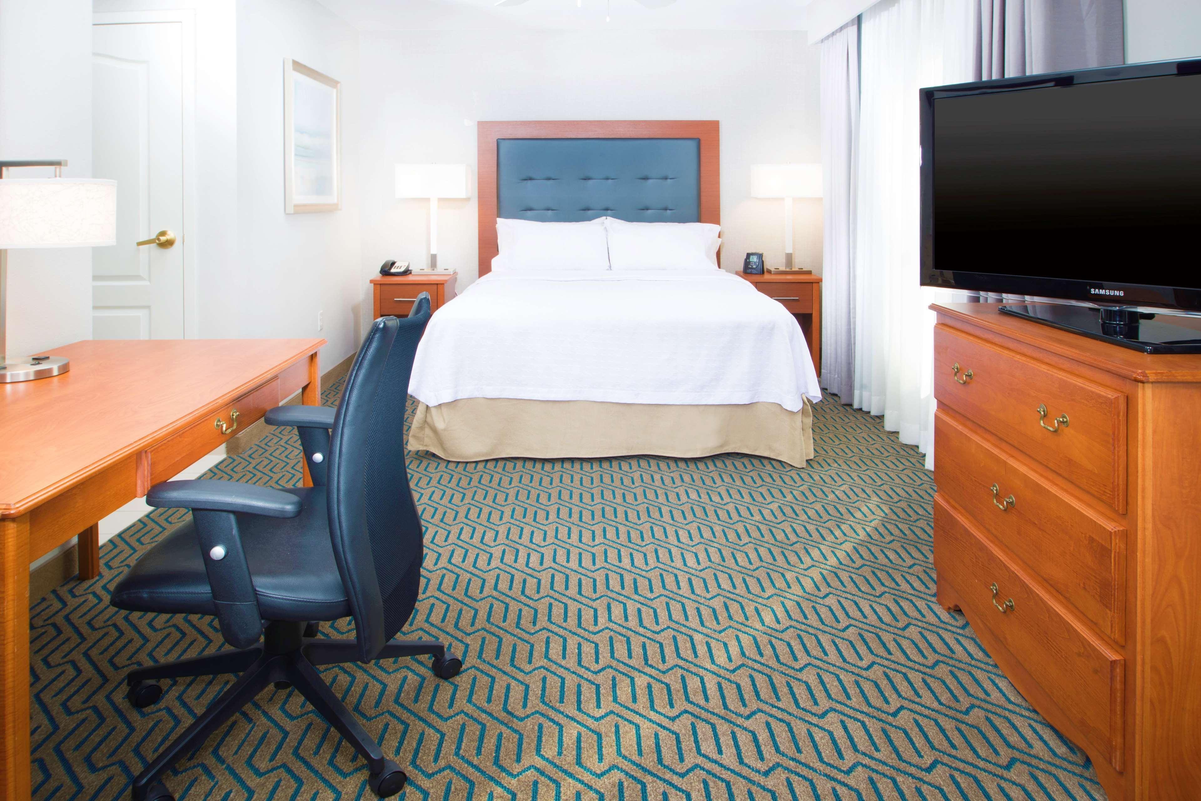 Homewood Suites By Hilton Ontario רנצ'ו קוקמונגה מראה חיצוני תמונה