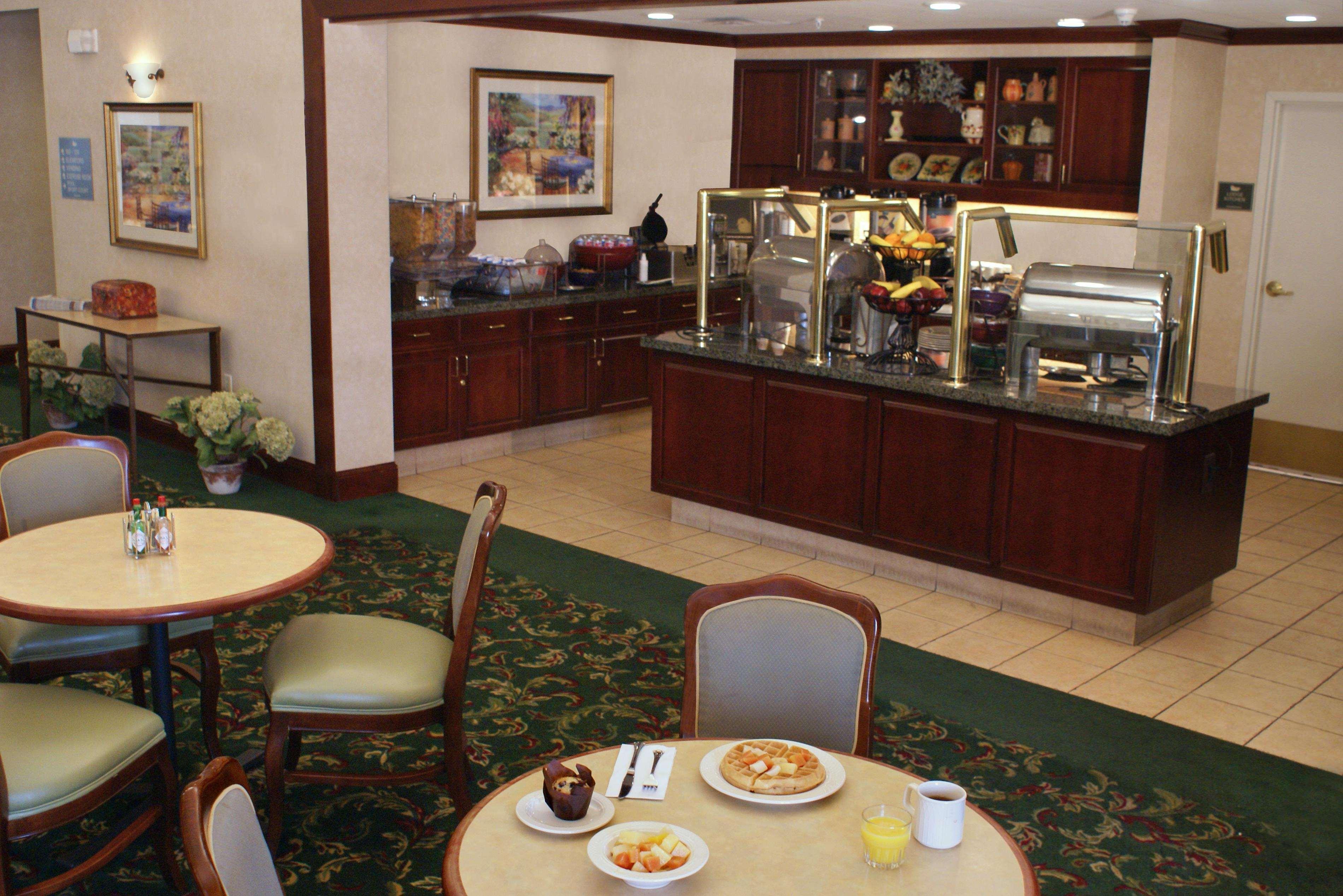Homewood Suites By Hilton Ontario רנצ'ו קוקמונגה מראה חיצוני תמונה