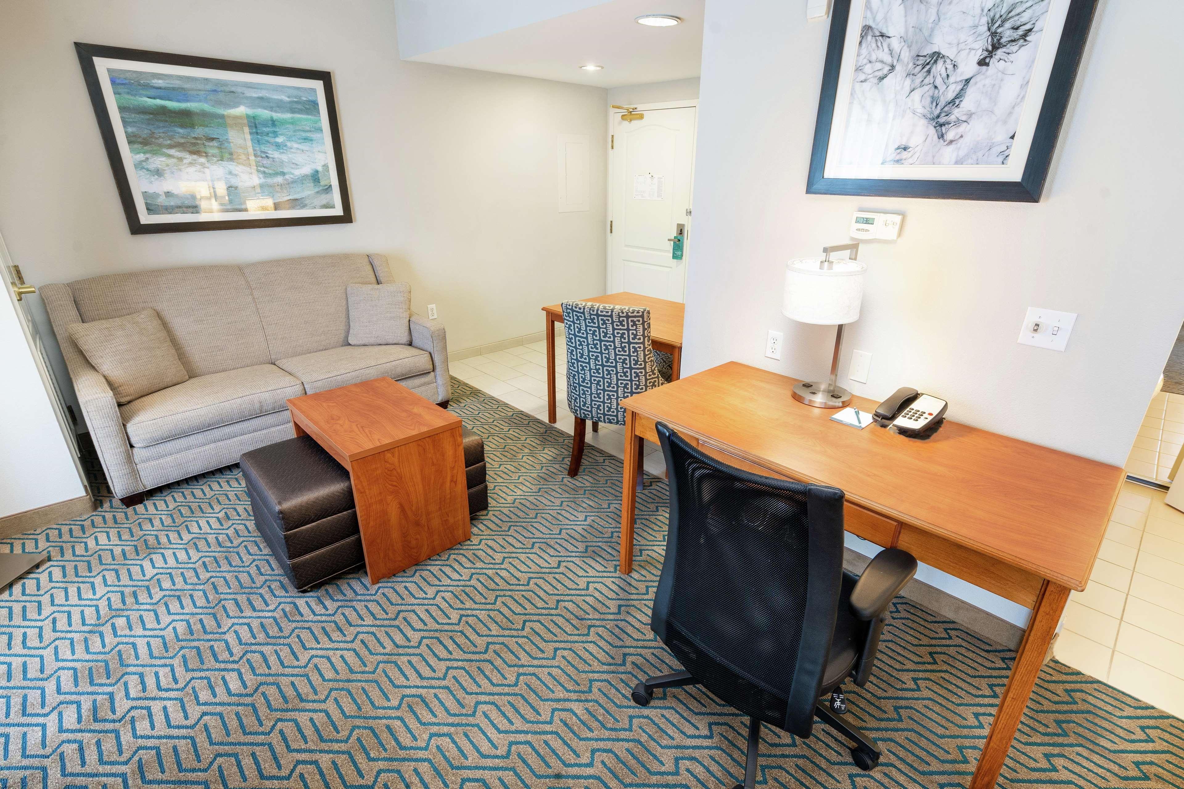 Homewood Suites By Hilton Ontario רנצ'ו קוקמונגה מראה חיצוני תמונה