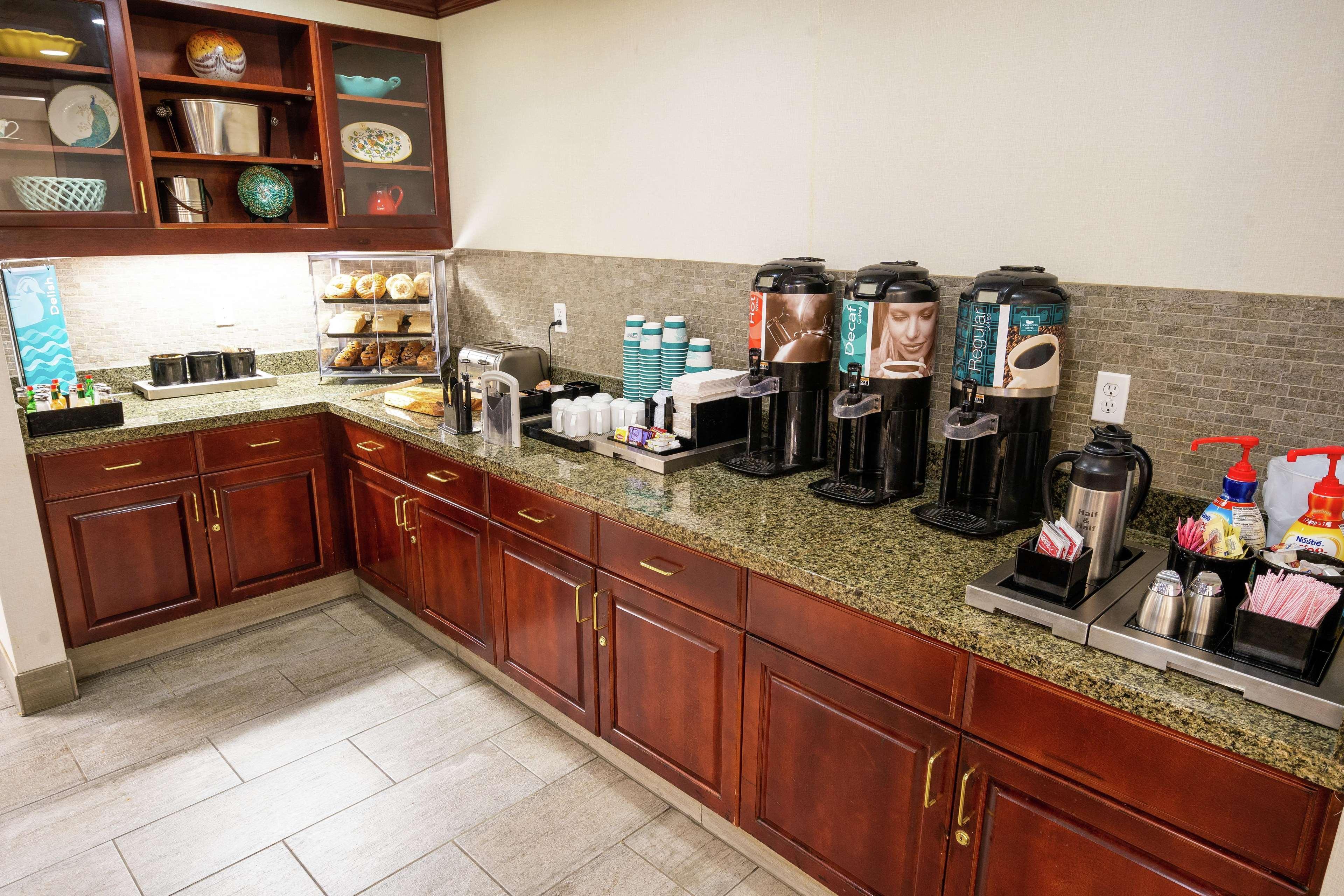 Homewood Suites By Hilton Ontario רנצ'ו קוקמונגה מראה חיצוני תמונה