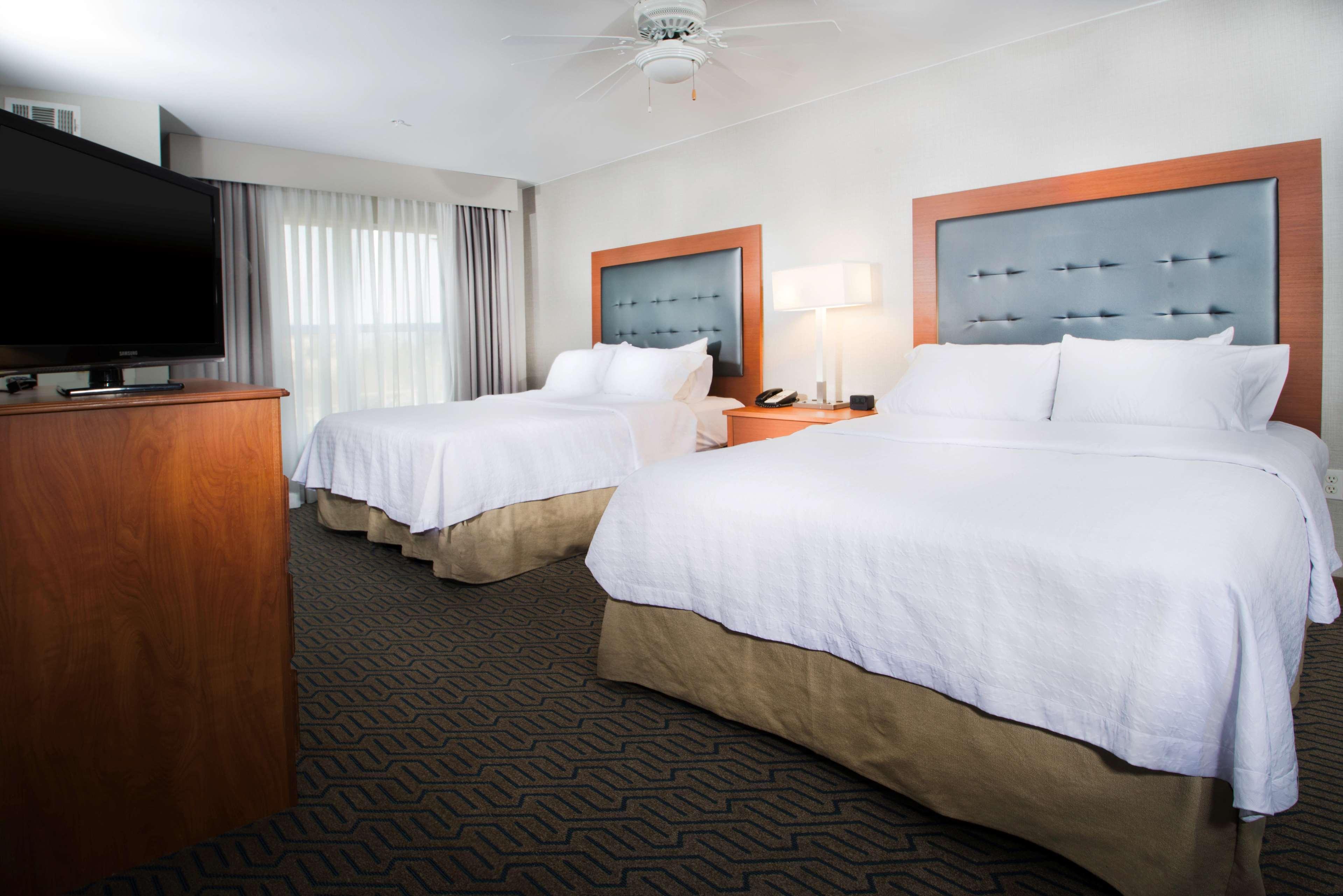Homewood Suites By Hilton Ontario רנצ'ו קוקמונגה מראה חיצוני תמונה