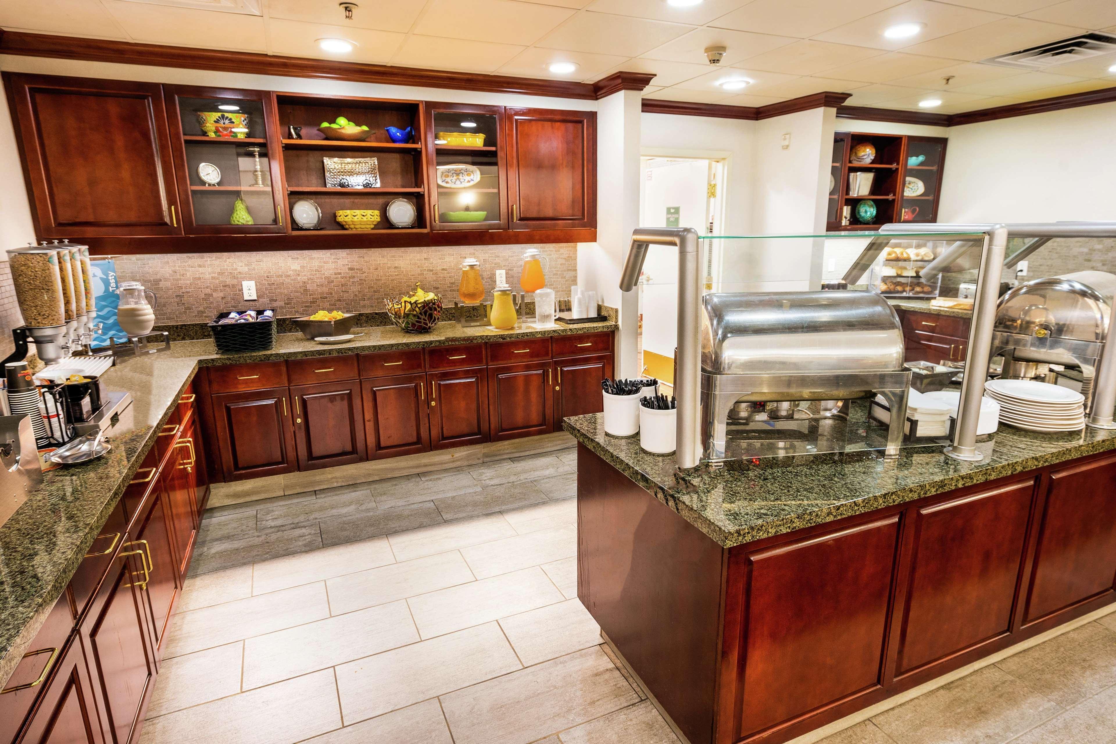 Homewood Suites By Hilton Ontario רנצ'ו קוקמונגה מראה חיצוני תמונה