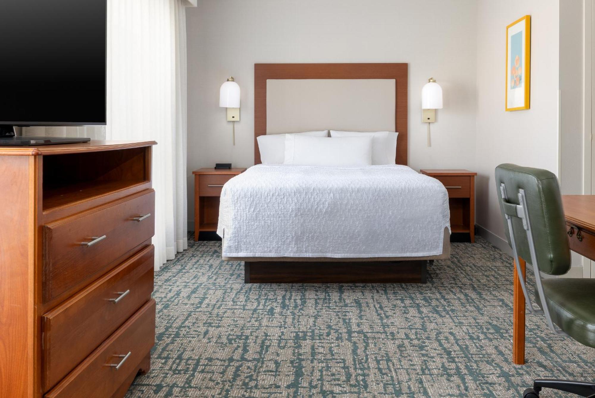 Homewood Suites By Hilton Ontario רנצ'ו קוקמונגה מראה חיצוני תמונה