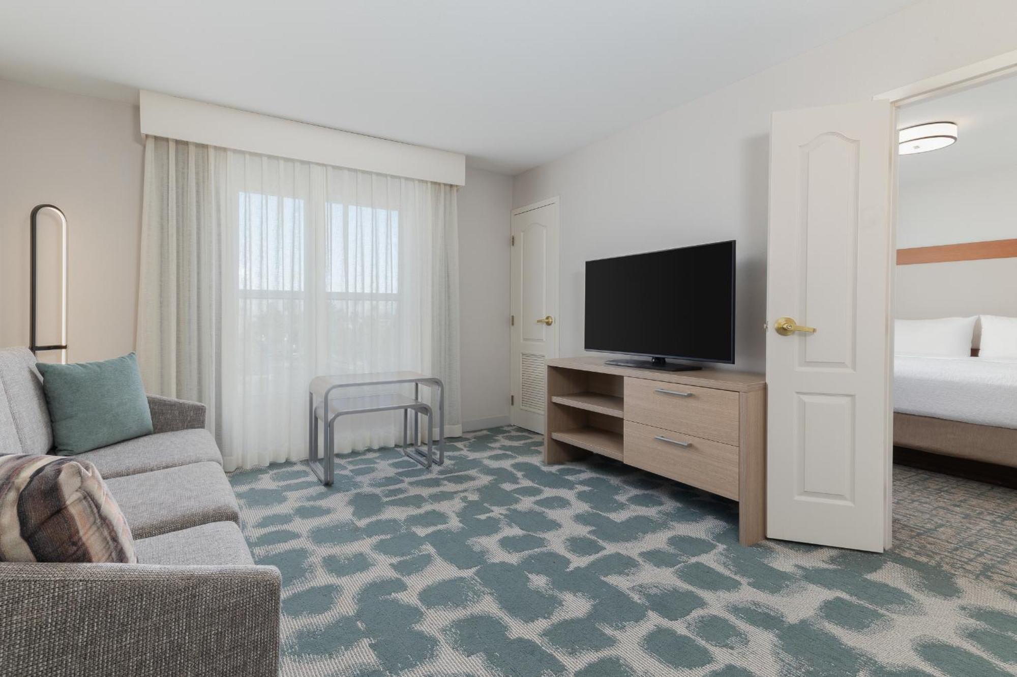 Homewood Suites By Hilton Ontario רנצ'ו קוקמונגה מראה חיצוני תמונה