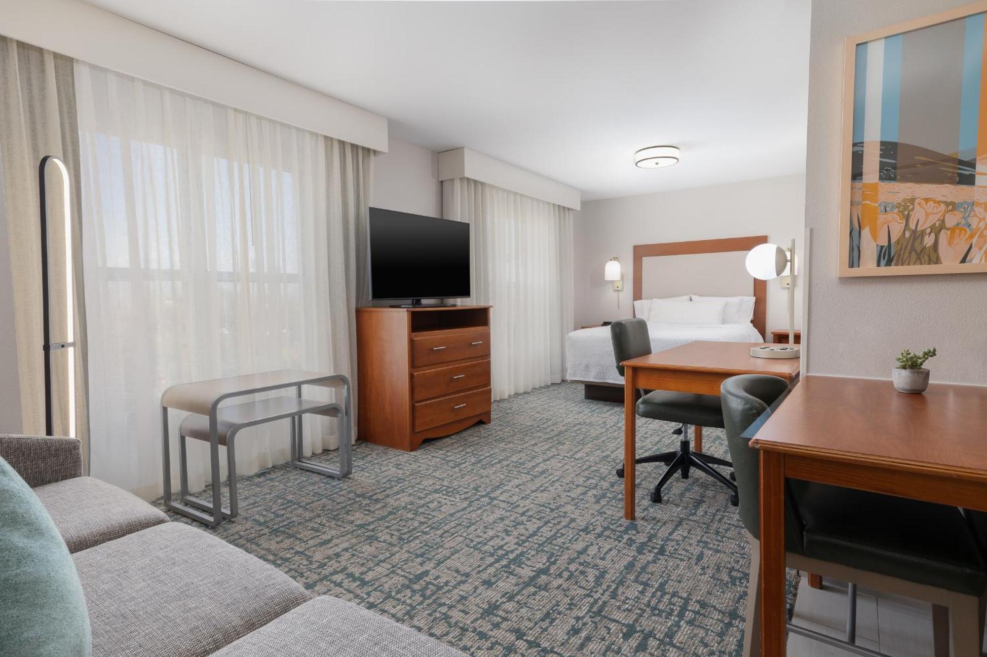 Homewood Suites By Hilton Ontario רנצ'ו קוקמונגה מראה חיצוני תמונה